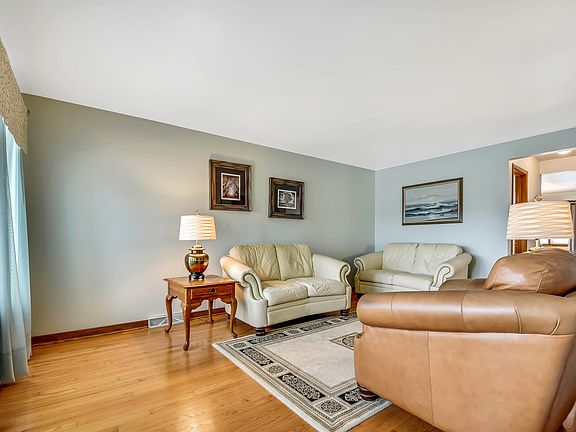 2nd image of 5714 S Parkside Ave
