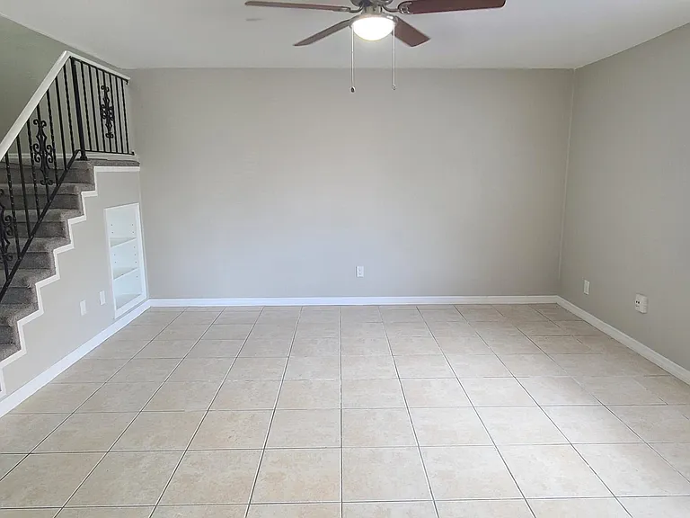 2118 Oak Meadow Cir — Photo 9