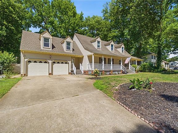 3rd image of 1113 Crystalwood Cir