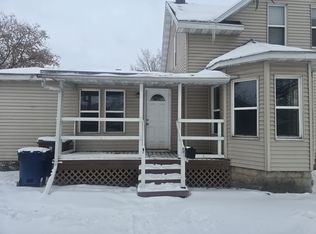 524 1/2 3rd St, Menasha, WI 54952