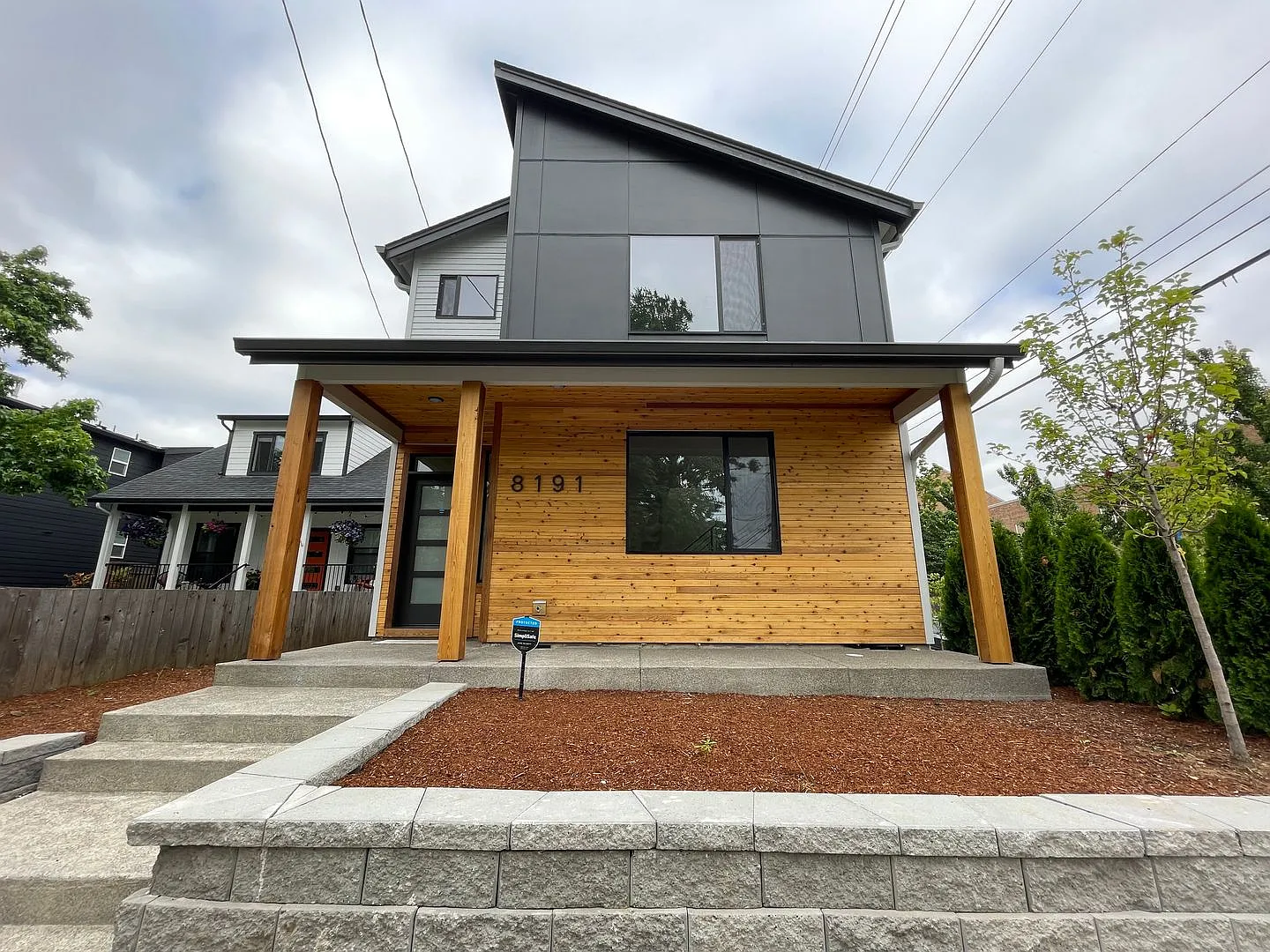 4Bd/2.5Ba Corner Home in Desireable Portsmouth Neighborhood ~ Newly Built, Quartz Countertops, Si... — Photo 3