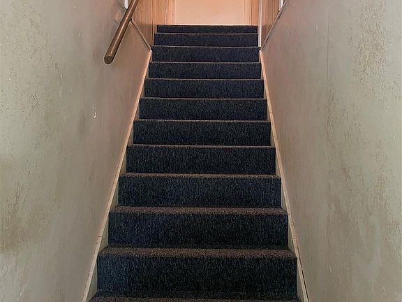 2nd image of 806 W Main St #3