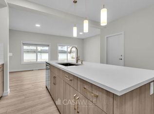 1053 Berg Pl, Leduc, AB T9E 1H2