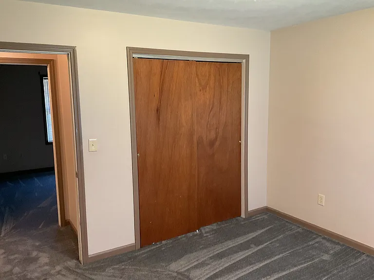 292 Summit St — Photo 9