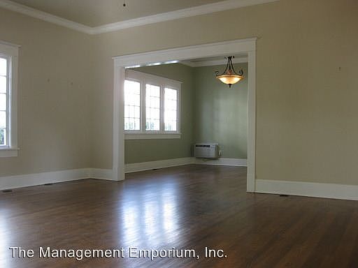 4th image of 620 S Oakland Ave