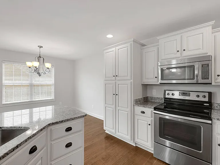 402 Lucy Cir — Photo 20