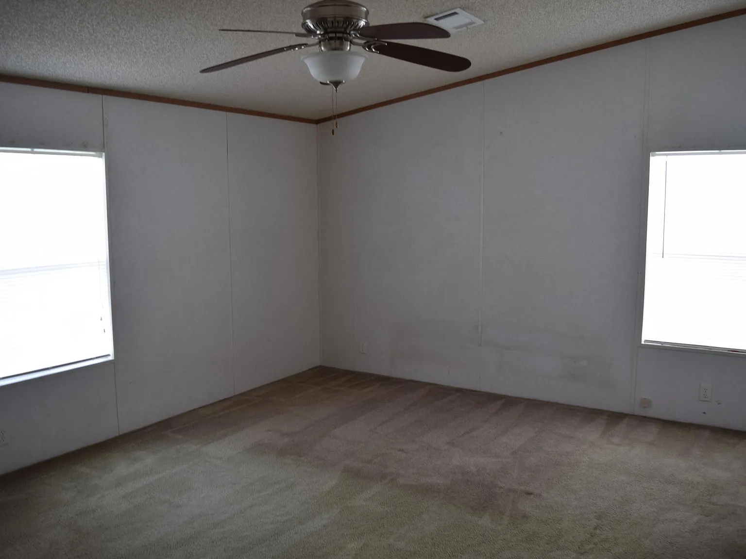 7367 Sterling Dr — Photo 4