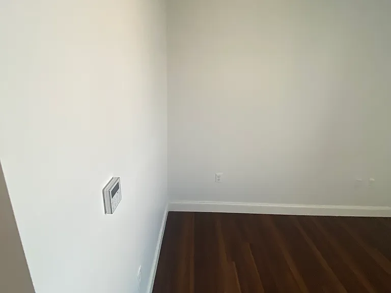 3100 Bergenline Ave #402 — Photo 8
