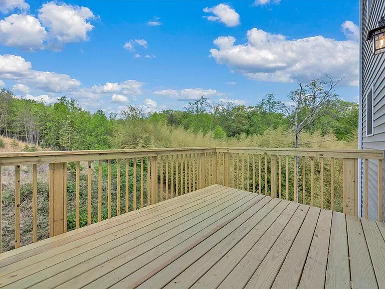 328 Woodside Dr — Photo 17
