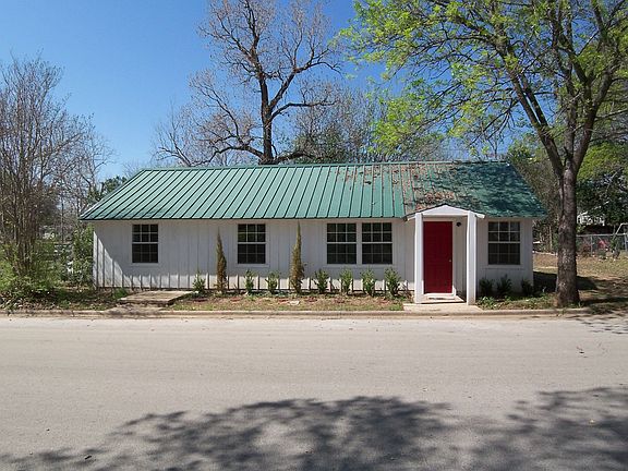 2nd image of 503 E 1st St
