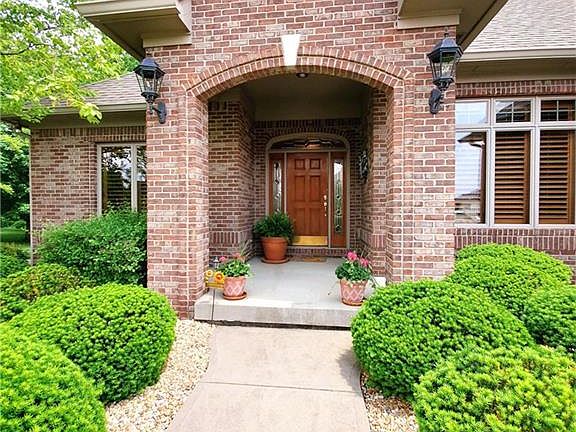3rd image of 1649 Blue Phlox Dr