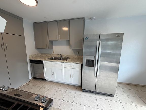 2nd image of 3701 W Savanna St #C