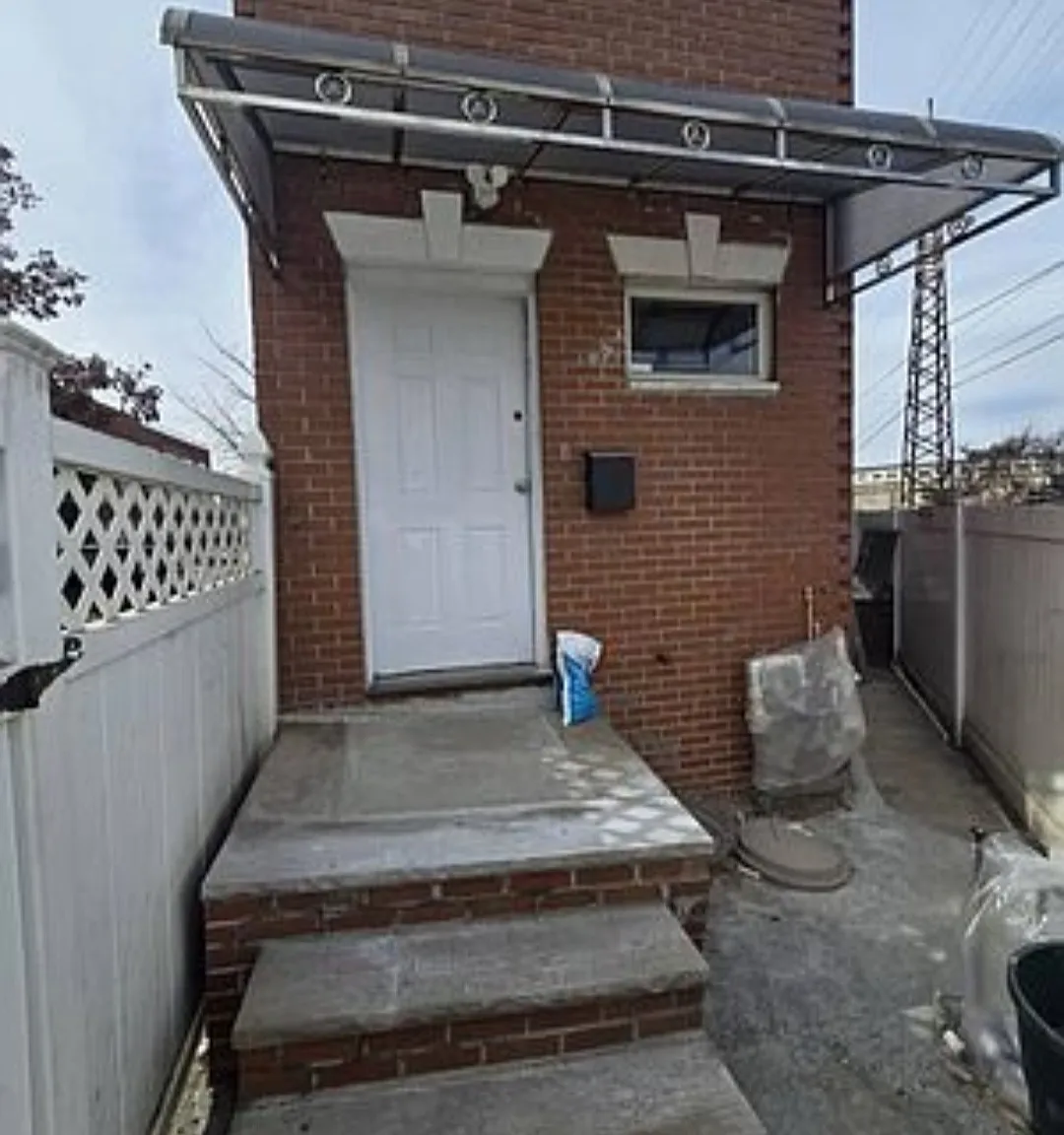 62-11 Woodside Avenue — Photo 2