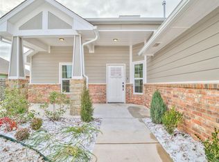 12108 SW 45th Ter, Mustang, OK 73064