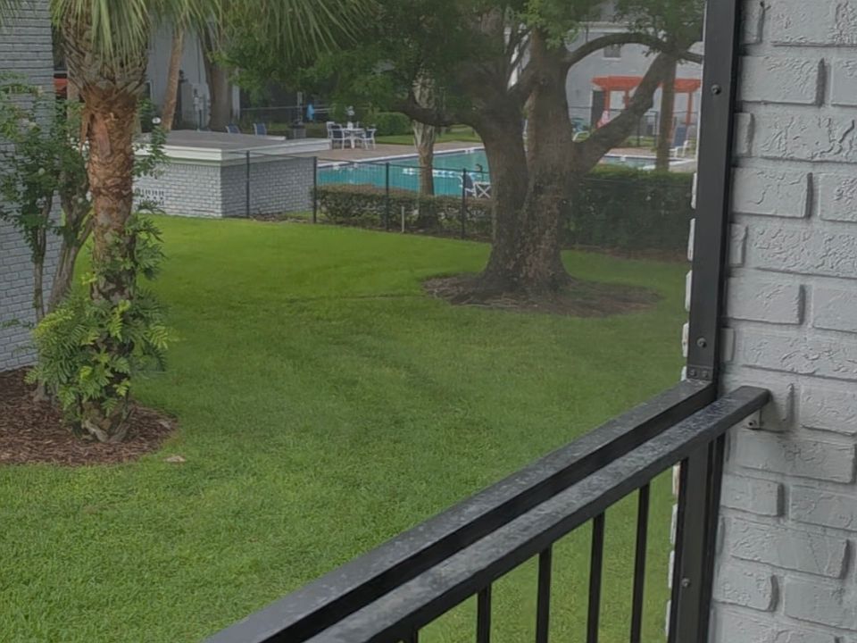 1st image of 202 Lewfield Cir