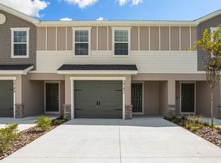 2742 Walden Town Cir, Plant City, FL 33566