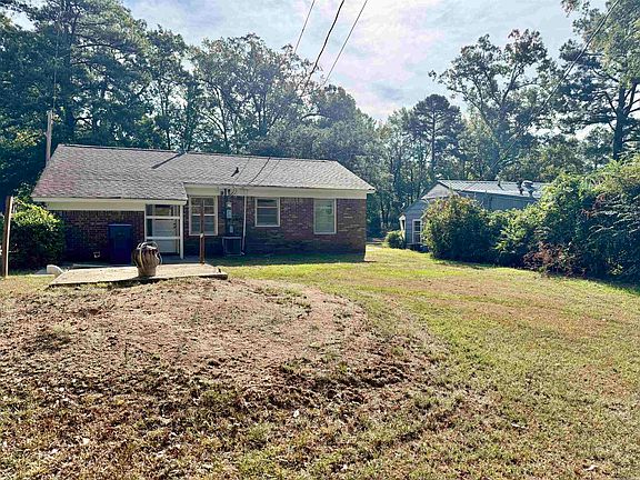 5th image of 728 Lucas Ln