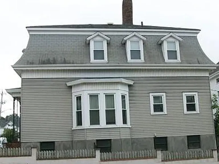 325 Whipple St — Photo 1