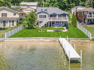 11986 Reyburn Dr NE, Sparta, MI 49345