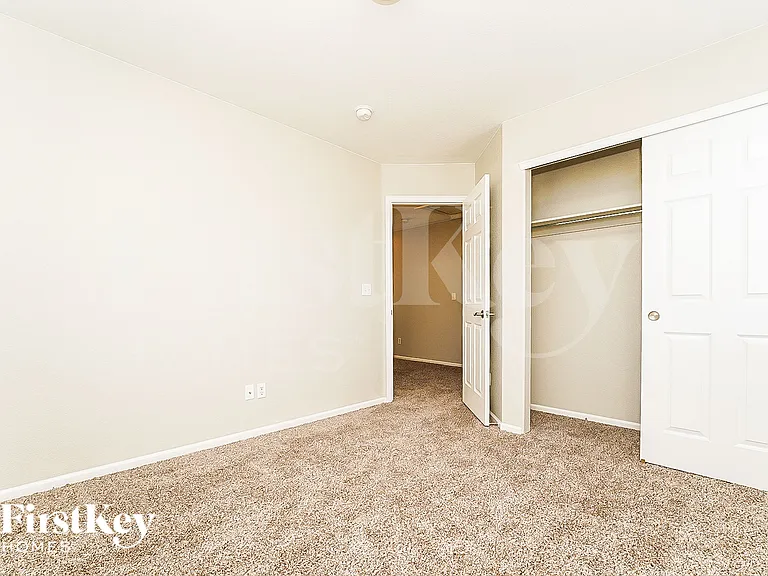 1208 S Flat Rock Cir — Photo 11