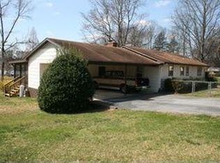 429 Coggins Shore Rd, Inman, SC 29349