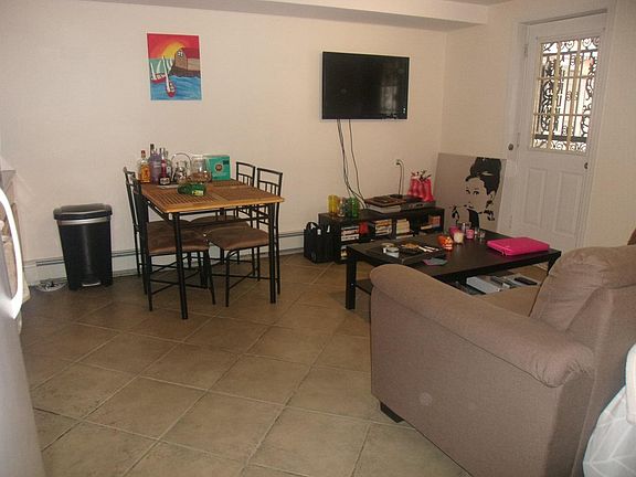 4th image of 21537 43rd Ave