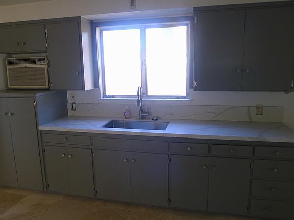 2nd image of 224 5th St APT 4