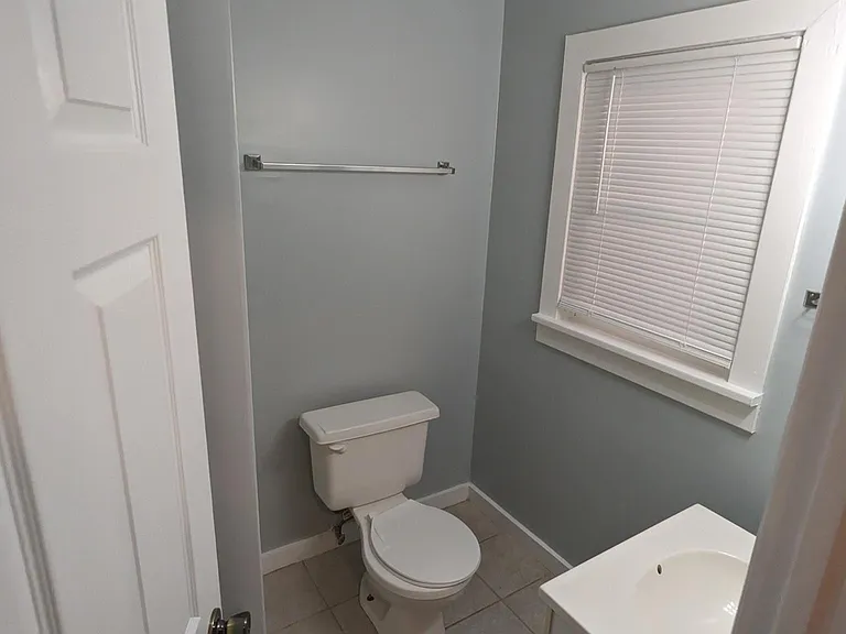 406 E Iowa St #2 — Photo 9