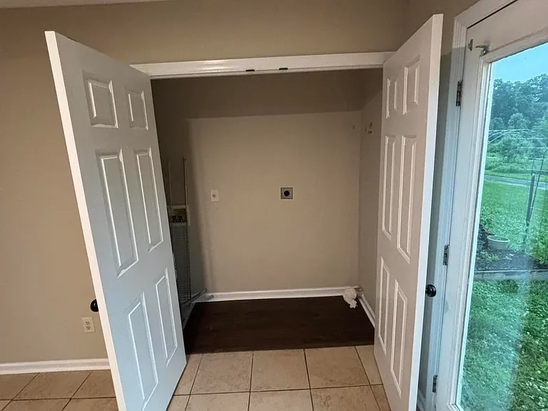 2720 Hayden Park Ln — Photo 14