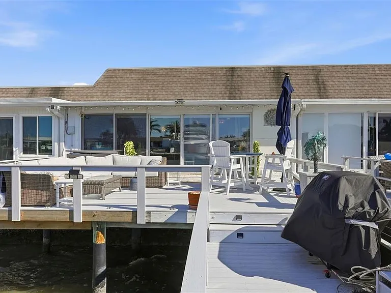 573 Boca Ciega Point Blvd N — Photo 27