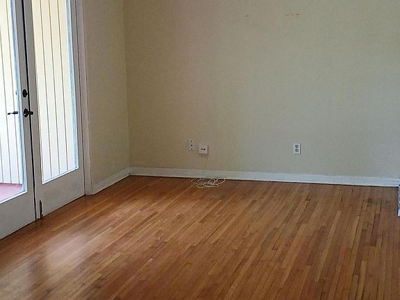 5th image of 544 Burleigh Ave