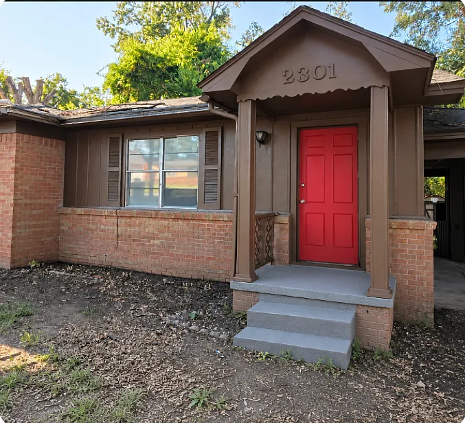 2301 Plume Dr