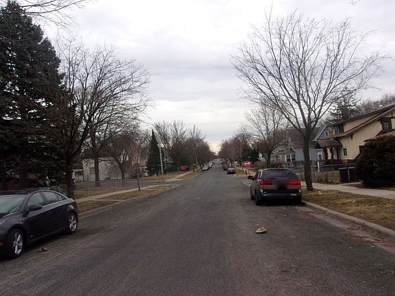 5th image of 2314 Bryant Ave N