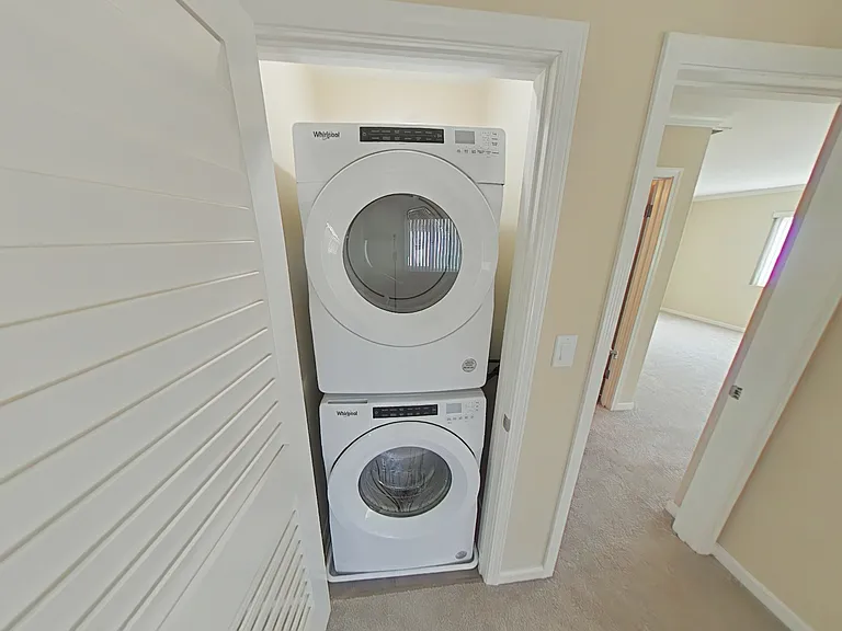 1220 Mills St #5M — Photo 3
