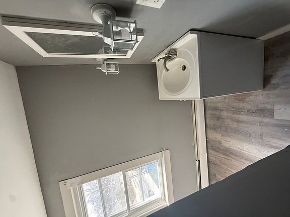 2nd image of 138 Denny Ave #B