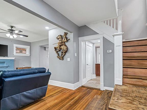 5th image of 5816 Pershing Ave
