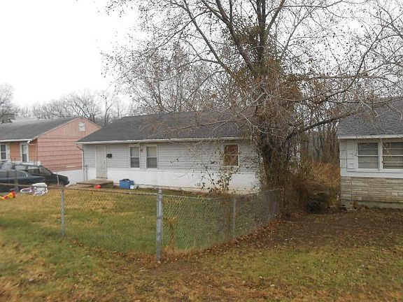 3rd image of 4213 E 56th St