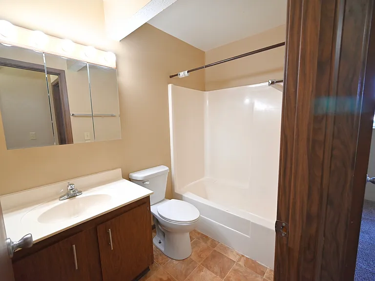 3260 Raven Oaks Dr — Photo 9