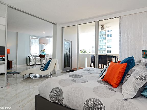 4th image of 800 West Ave Penthouse 6