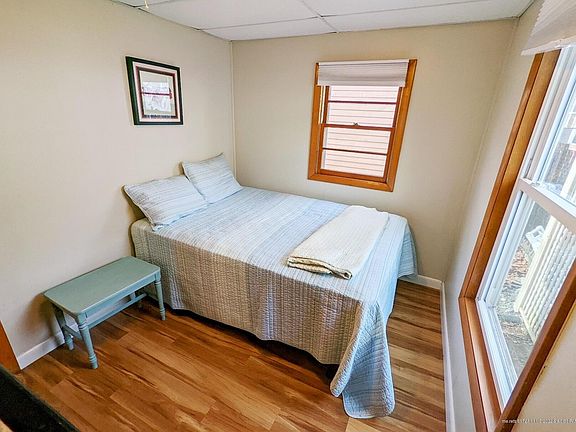 3rd image of 8 Seaview Ave #8A