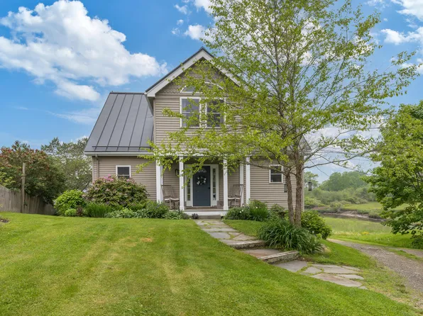 26 Elm Street, South Thomaston, ME 04858
