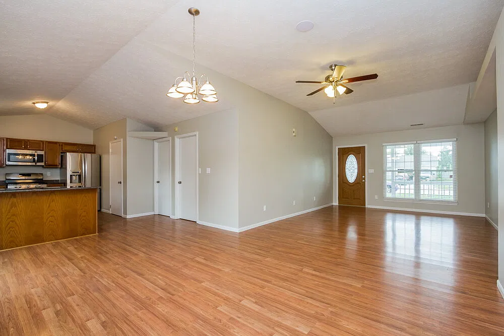4 bed, 2.0 bath, 1647 sqft, $1,950 — Photo 4