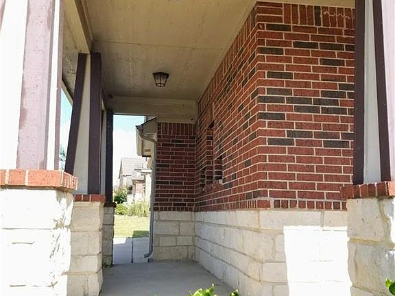 3rd image of 115 Bear Claw Ct