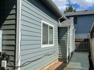 8021 SE Center St, Portland, OR 97206