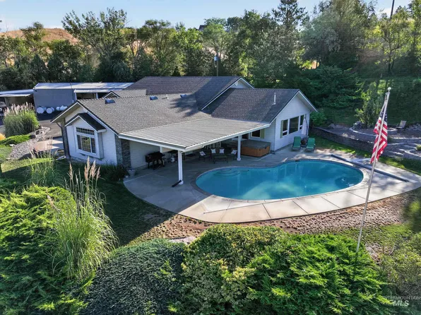5540 Finley Rd, Fruitland, ID 83619