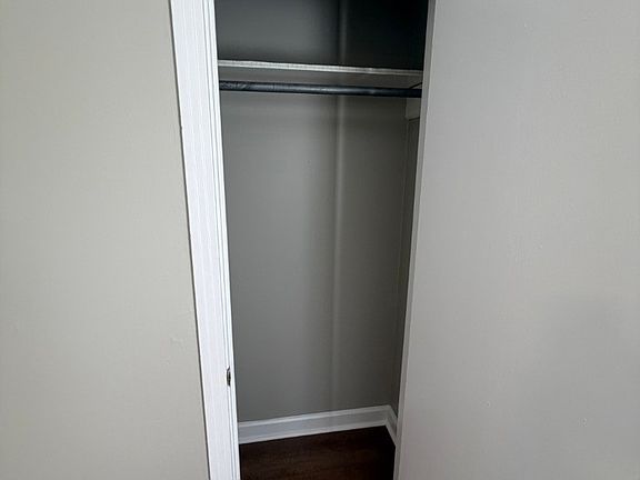 5th image of 1107 White Blvd