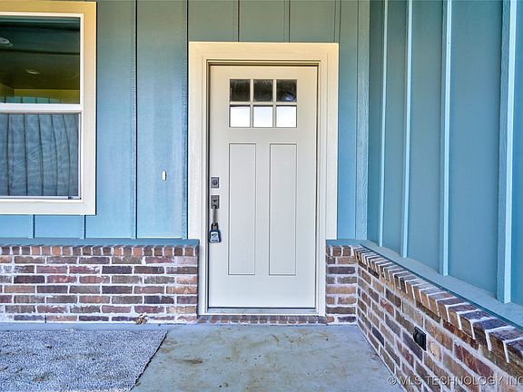 3rd image of 6953 River Oak Dr