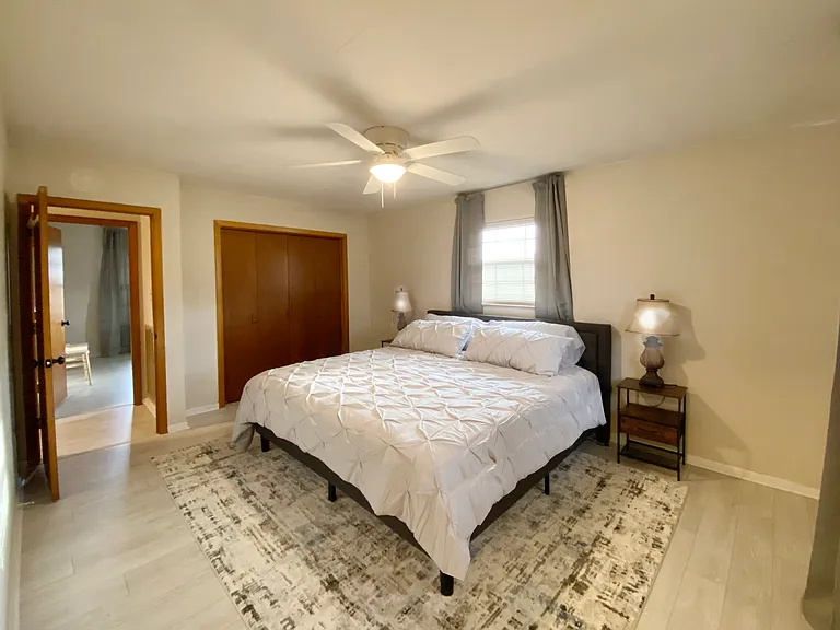 11703 S Williamsburg Dr — Photo 7