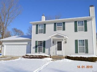 21756 Whittington St, Farmington Hills, MI 48336