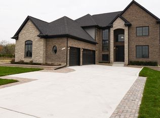 15321 25 Mile Rd, Macomb, MI 48042